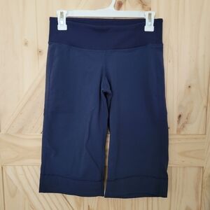 Lululemon blue gaucho Clam Digger capris